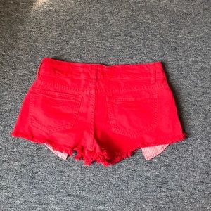 Red denim shorts - LF